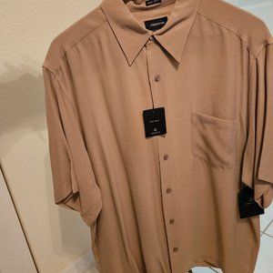 CLAIRBORNE SHORT SLEEVE SHIRT SIZE L